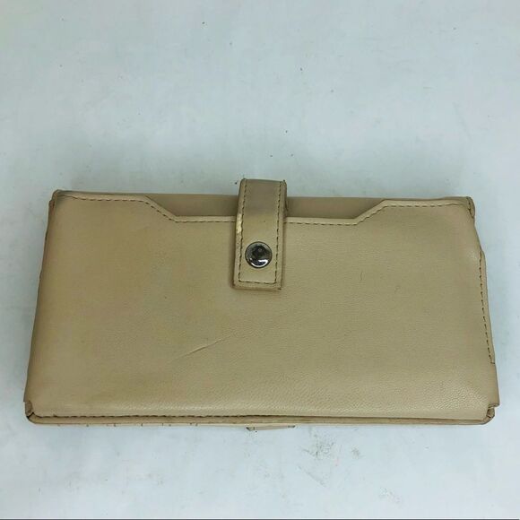 Adrienne Vittadini Wallet in Bone - Picture 4 of 12